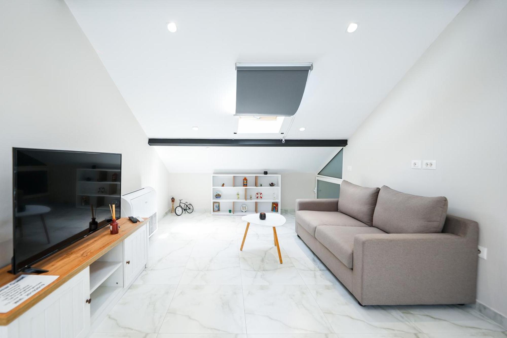 City Center Hideout - Studio Apartment Tirana Exteriör bild